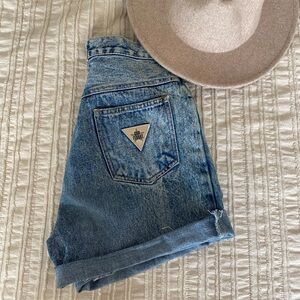 Vintage Mom shorts 🌞